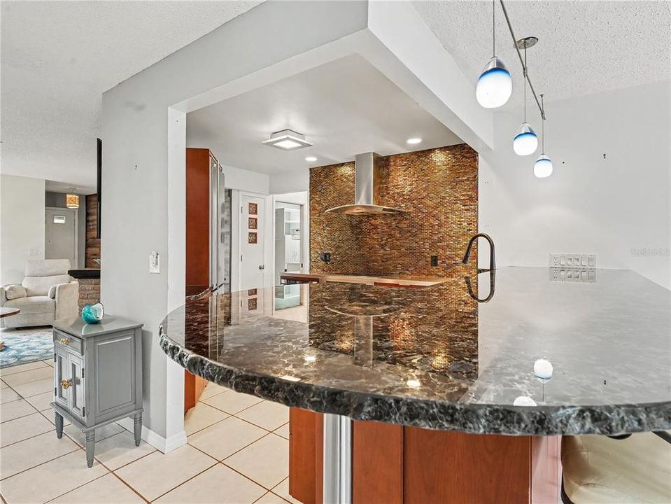 For Sale: $499,999 (2 beds, 2 baths, 1582 Square Feet)