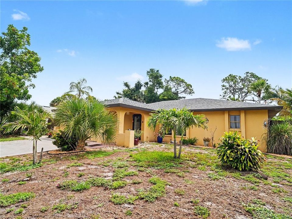 For Sale: $499,999 (2 beds, 2 baths, 1582 Square Feet)