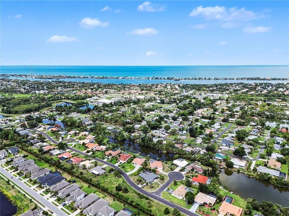 For Sale: $499,999 (2 beds, 2 baths, 1582 Square Feet)