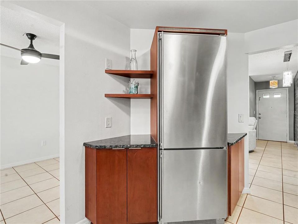 For Sale: $499,999 (2 beds, 2 baths, 1582 Square Feet)