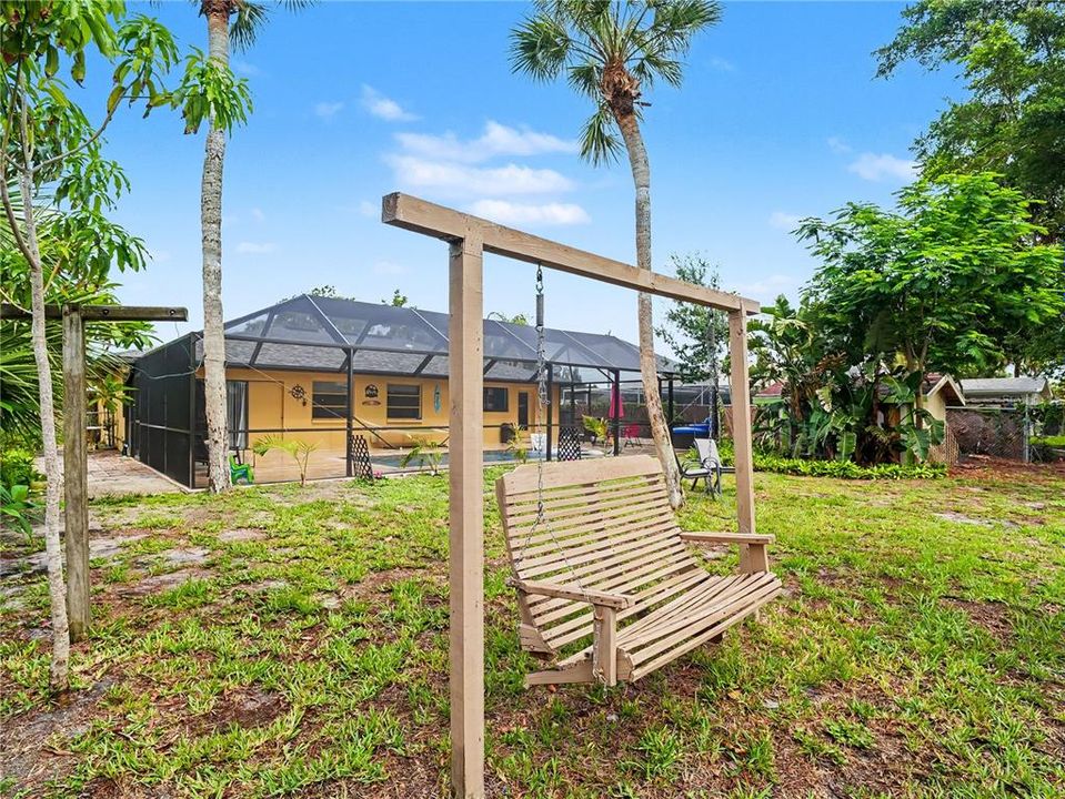 For Sale: $499,999 (2 beds, 2 baths, 1582 Square Feet)