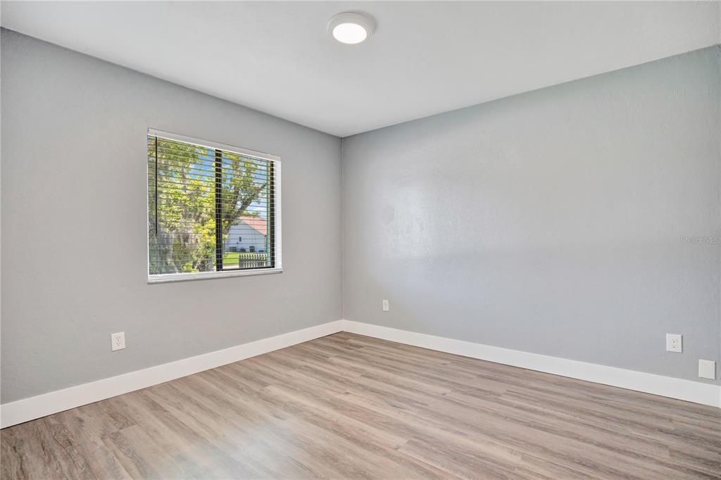For Sale: $259,000 (3 beds, 2 baths, 1534 Square Feet)