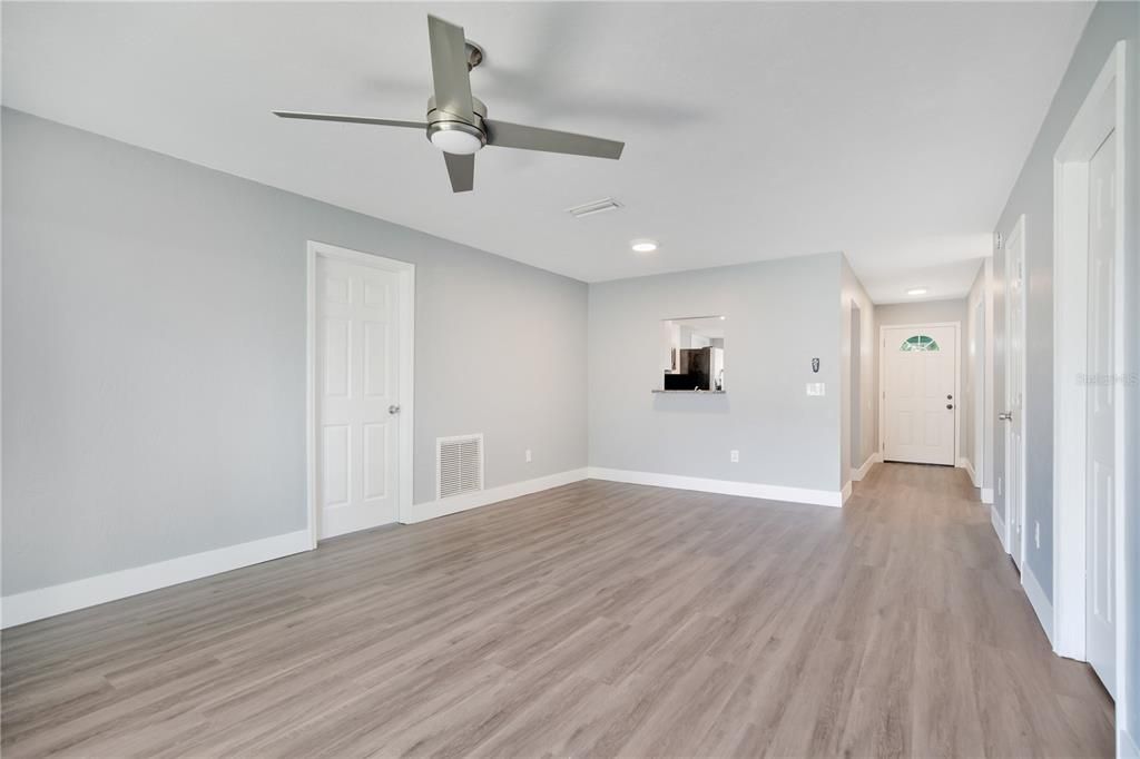 For Sale: $259,000 (3 beds, 2 baths, 1534 Square Feet)