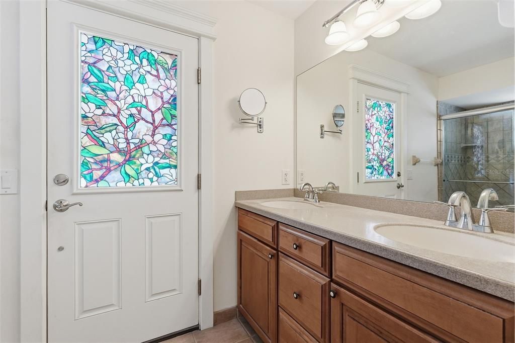For Sale: $675,000 (4 beds, 2 baths, 2153 Square Feet)