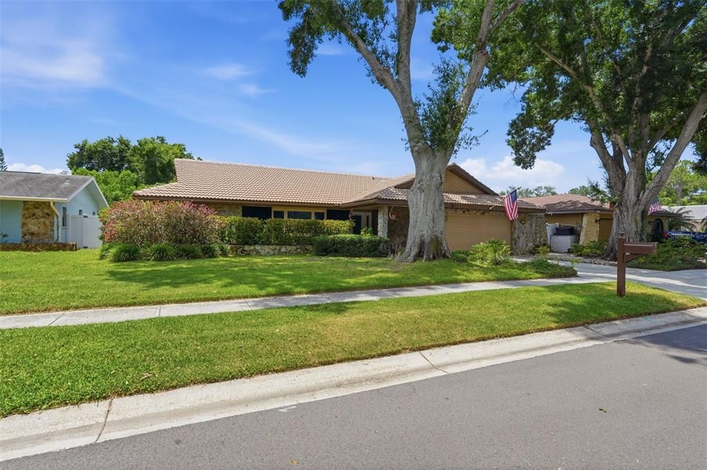 For Sale: $675,000 (4 beds, 2 baths, 2153 Square Feet)