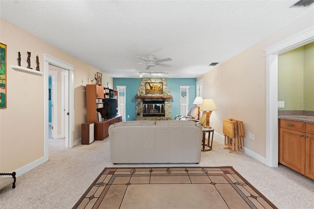 For Sale: $675,000 (4 beds, 2 baths, 2153 Square Feet)