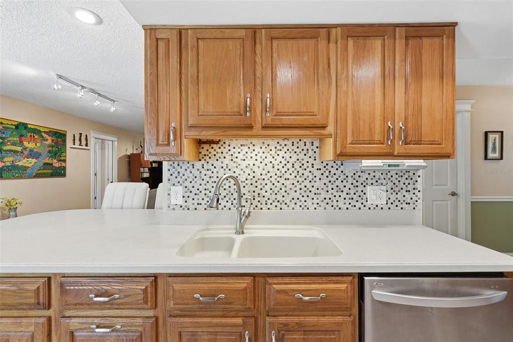 For Sale: $675,000 (4 beds, 2 baths, 2153 Square Feet)