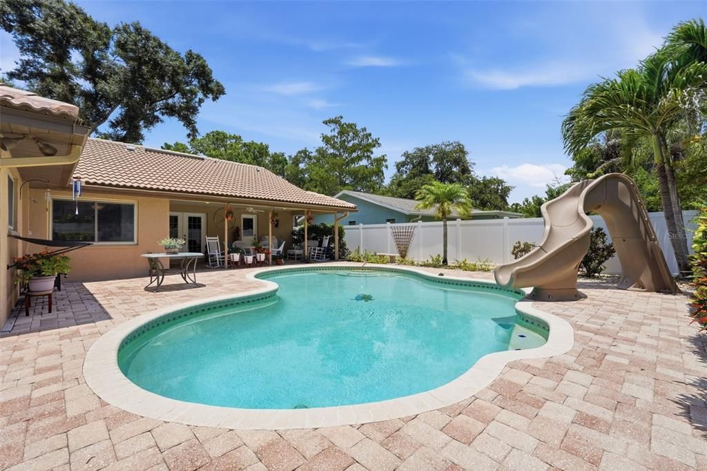For Sale: $675,000 (4 beds, 2 baths, 2153 Square Feet)