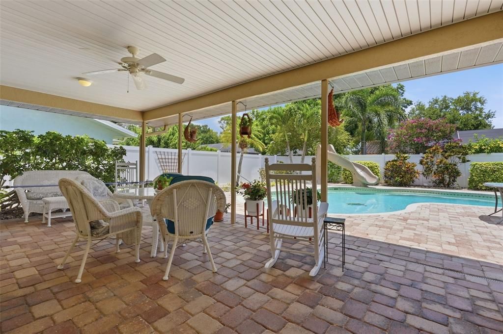 For Sale: $675,000 (4 beds, 2 baths, 2153 Square Feet)
