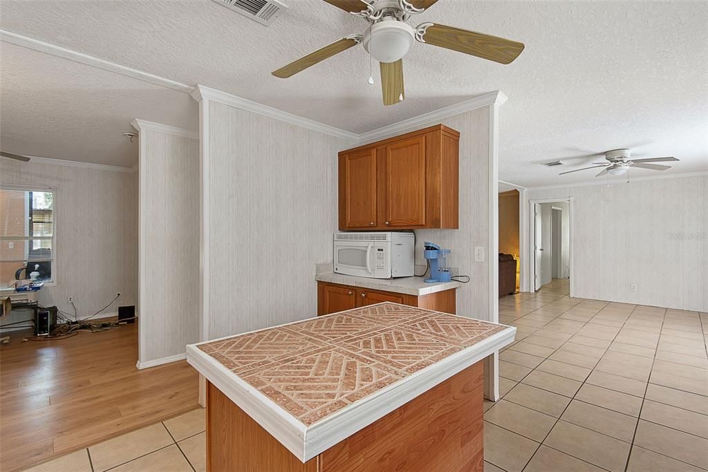 For Sale: $275,000 (3 beds, 2 baths, 2172 Square Feet)