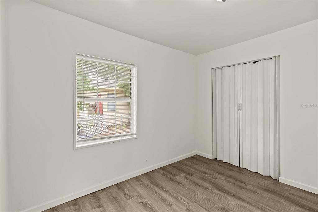 В аренду: $1,800 (3 спален, 1 ванн, 870 Квадратных фут)