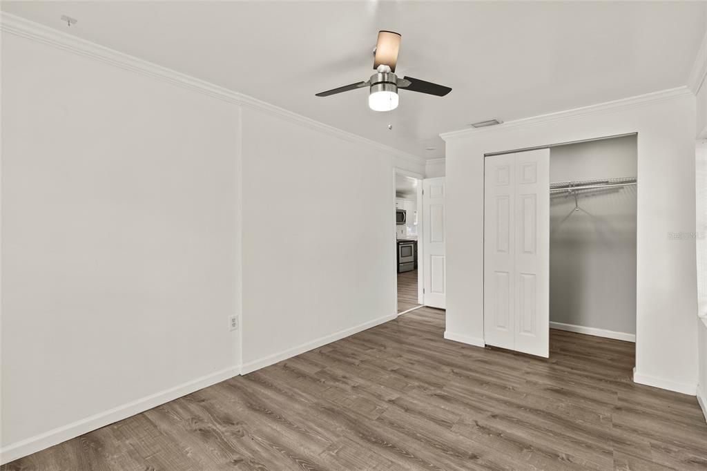 В аренду: $1,800 (3 спален, 1 ванн, 870 Квадратных фут)
