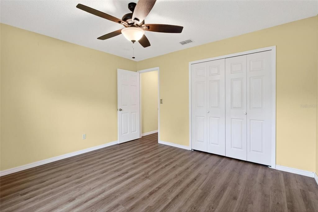 For Sale: $314,900 (2 beds, 2 baths, 1282 Square Feet)