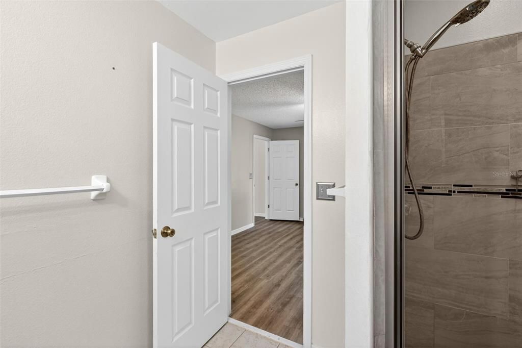 For Sale: $314,900 (2 beds, 2 baths, 1282 Square Feet)