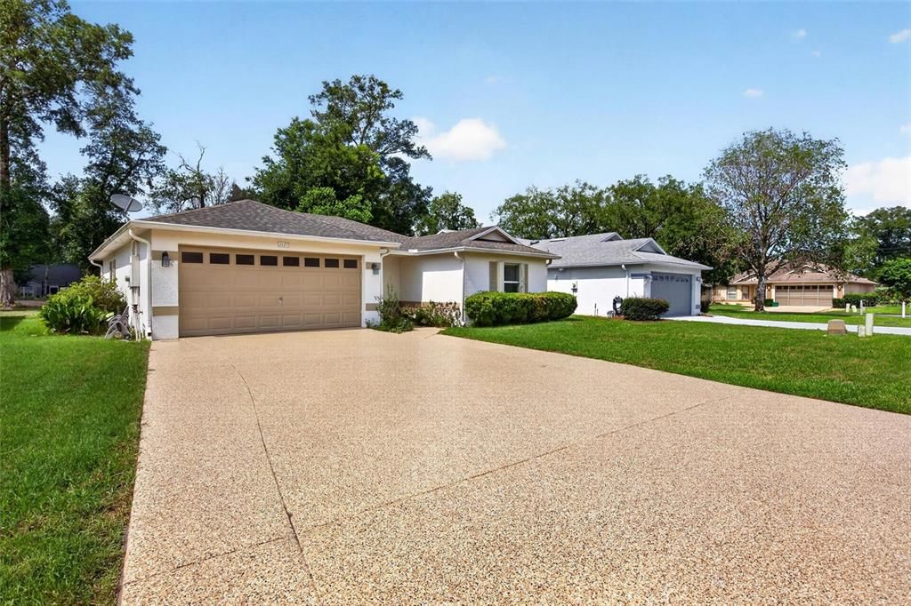 For Sale: $314,900 (2 beds, 2 baths, 1282 Square Feet)