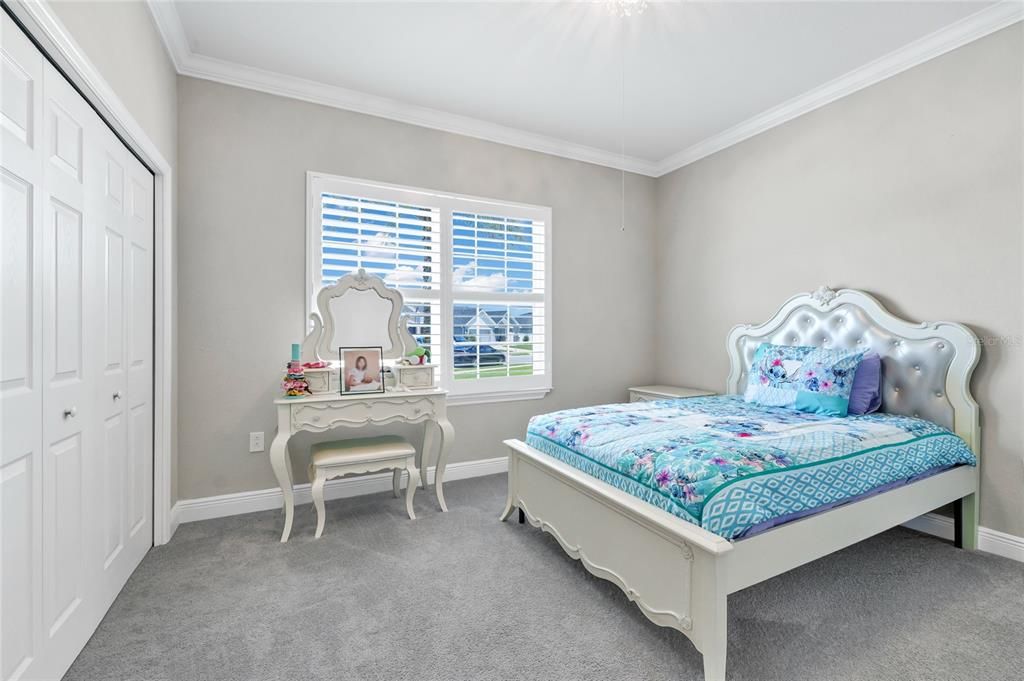 For Sale: $485,000 (5 beds, 3 baths, 2472 Square Feet)