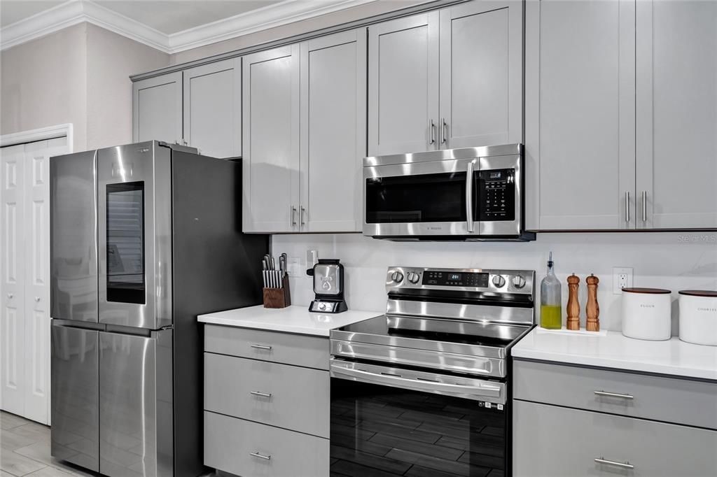 For Sale: $485,000 (5 beds, 3 baths, 2472 Square Feet)