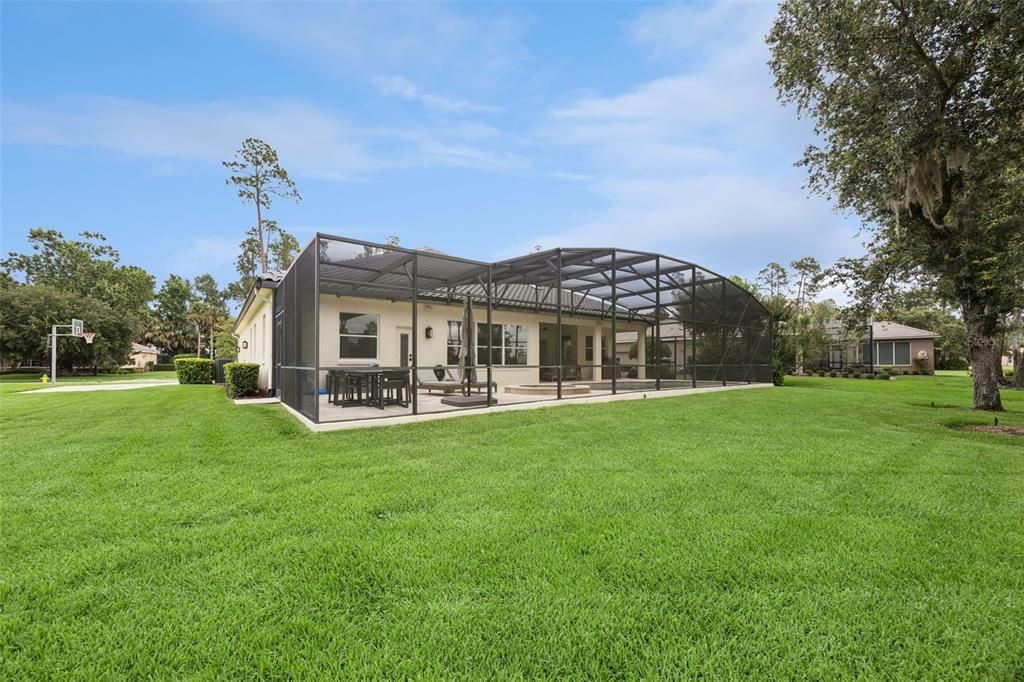 Activo con contrato: $995,000 (4 camas, 3 baños, 2741 Pies cuadrados)