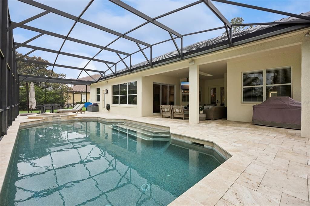 Activo con contrato: $995,000 (4 camas, 3 baños, 2741 Pies cuadrados)