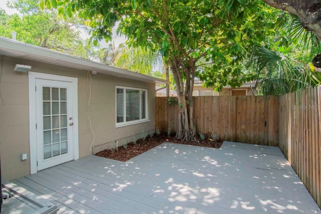 For Rent: $2,750 (3 beds, 2 baths, 1101 Square Feet)