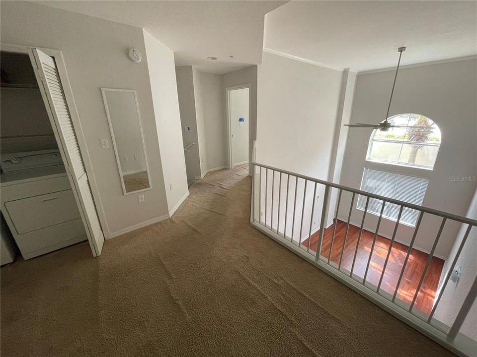 For Sale: $390,000 (1 beds, 1 baths, 1015 Square Feet)