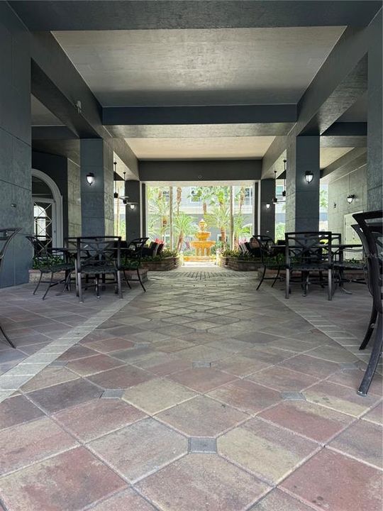 For Sale: $390,000 (1 beds, 1 baths, 1015 Square Feet)