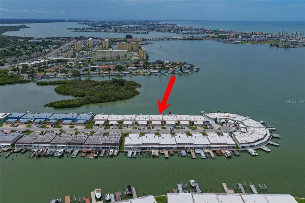 For Sale: $549,000 (2 beds, 2 baths, 1400 Square Feet)