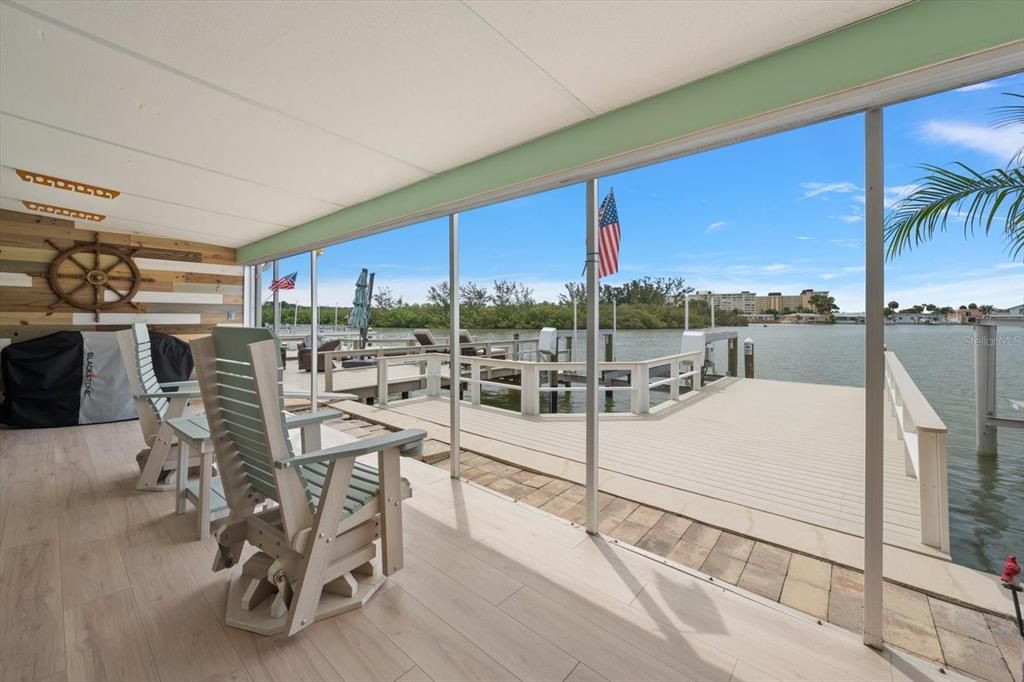 For Sale: $549,000 (2 beds, 2 baths, 1400 Square Feet)