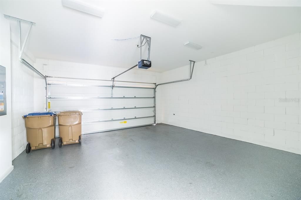 В аренду: $2,300 (3 спален, 2 ванн, 1704 Квадратных фут)