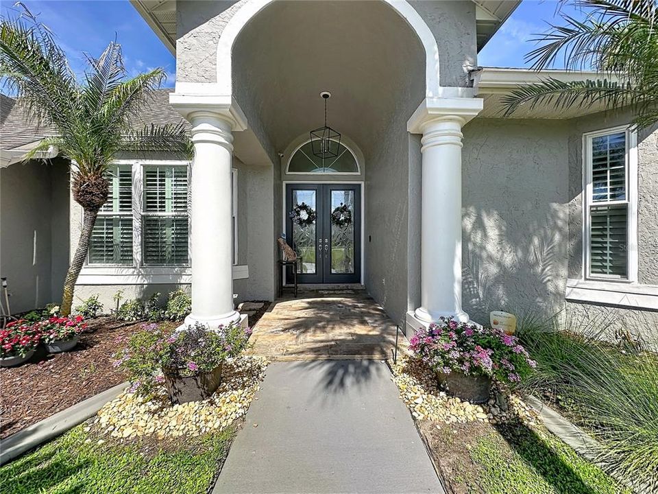 For Sale: $1,175,000 (4 beds, 3 baths, 2816 Square Feet)