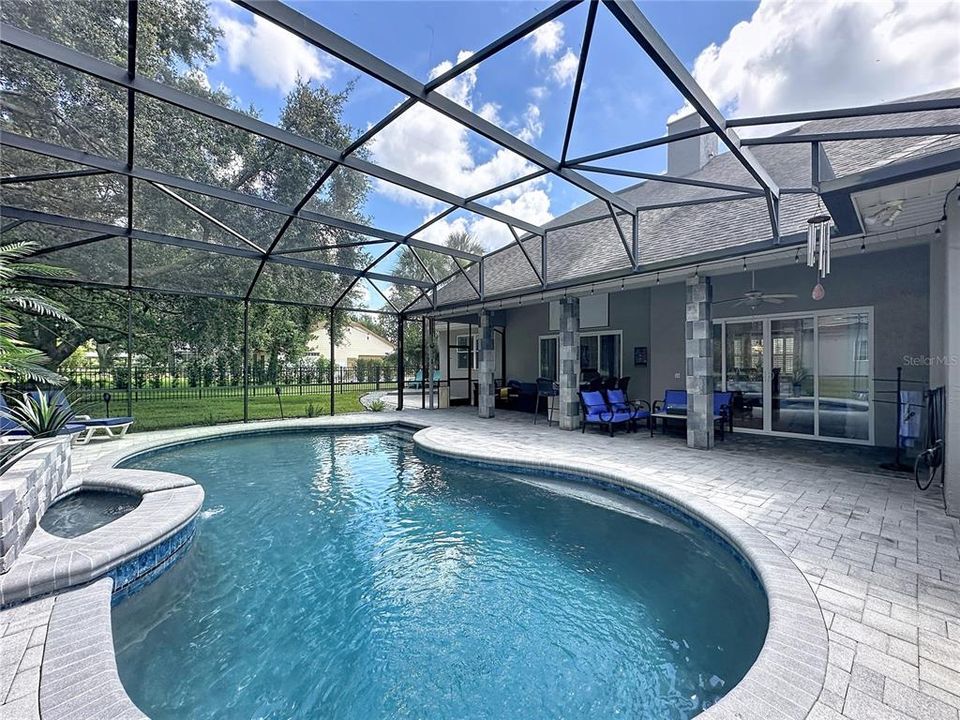 For Sale: $1,175,000 (4 beds, 3 baths, 2816 Square Feet)