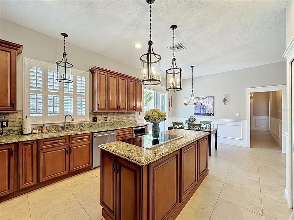 For Sale: $1,175,000 (4 beds, 3 baths, 2816 Square Feet)