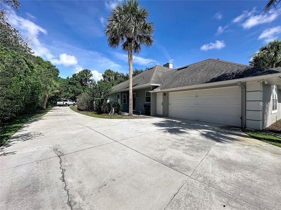 For Sale: $1,175,000 (4 beds, 3 baths, 2816 Square Feet)