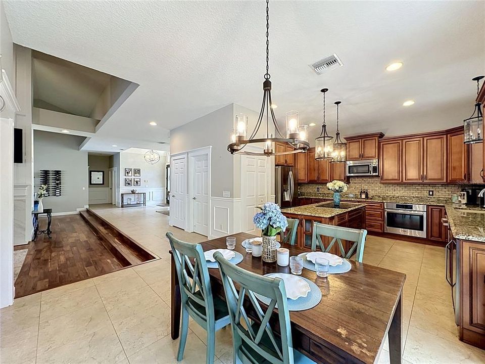 For Sale: $1,175,000 (4 beds, 3 baths, 2816 Square Feet)