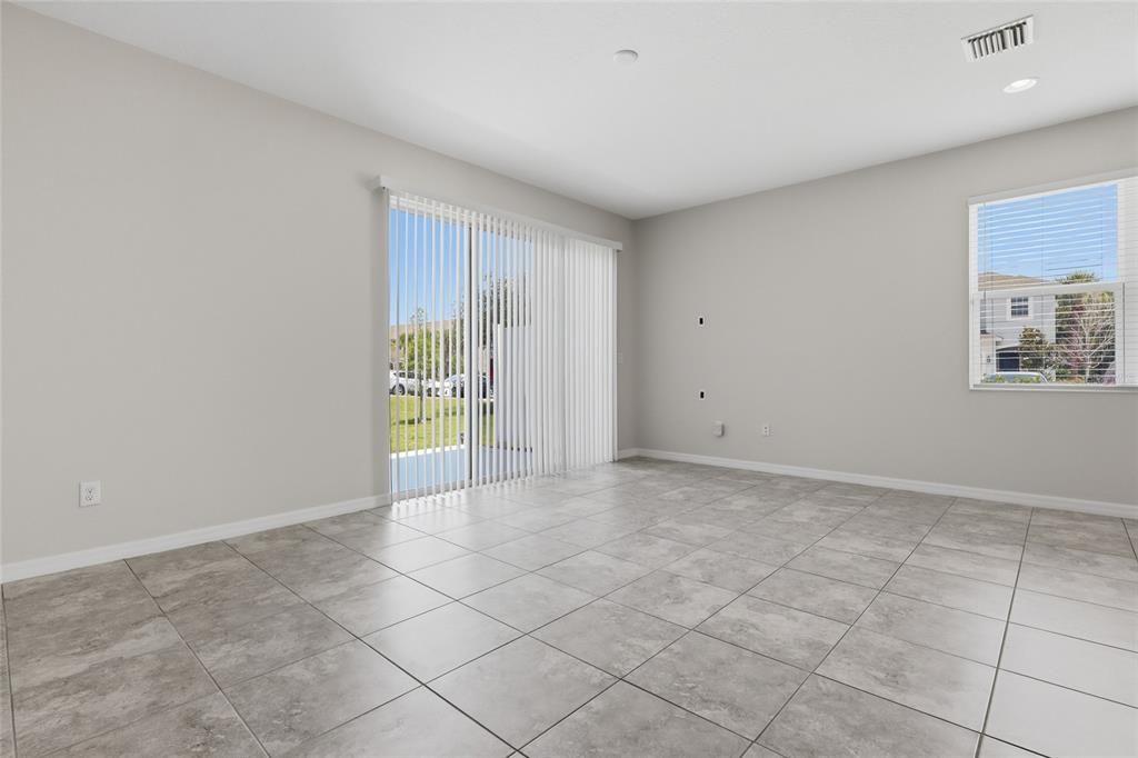 For Sale: $285,000 (3 beds, 2 baths, 1576 Square Feet)