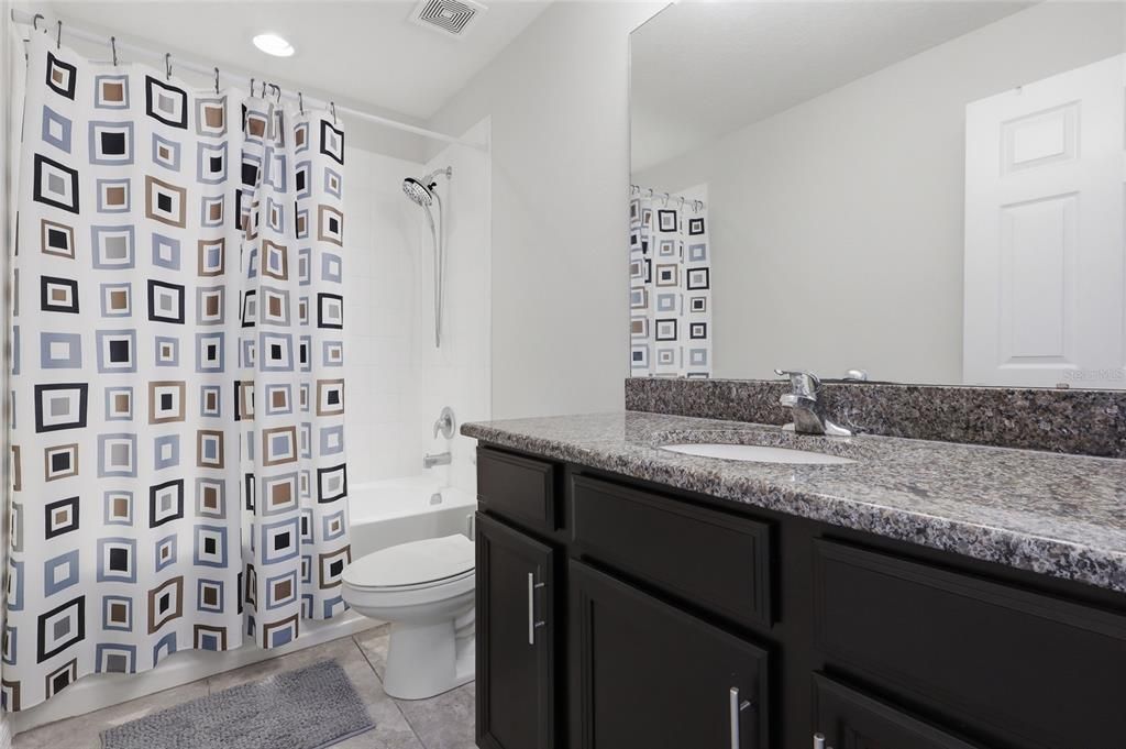For Sale: $285,000 (3 beds, 2 baths, 1576 Square Feet)