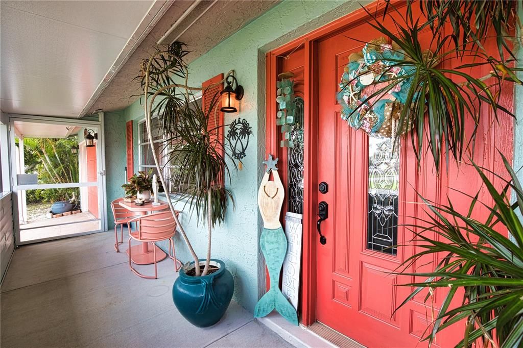 For Sale: $399,900 (2 beds, 2 baths, 968 Square Feet)