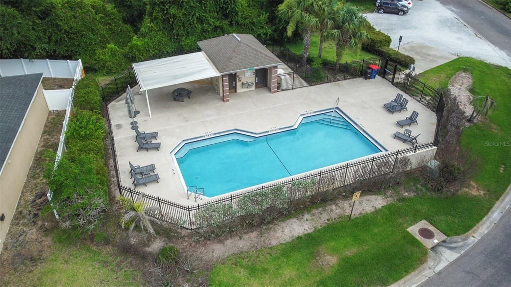Activo con contrato: $349,990 (3 camas, 3 baños, 1566 Pies cuadrados)