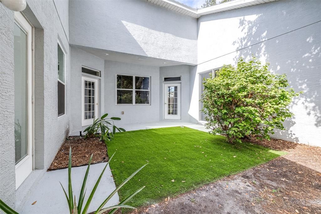 Activo con contrato: $349,990 (3 camas, 3 baños, 1566 Pies cuadrados)