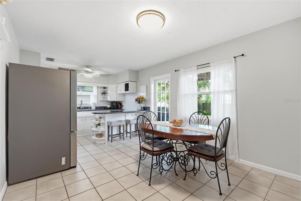 En Venta: $375,000 (2 camas, 1 baños, 1176 Pies cuadrados)