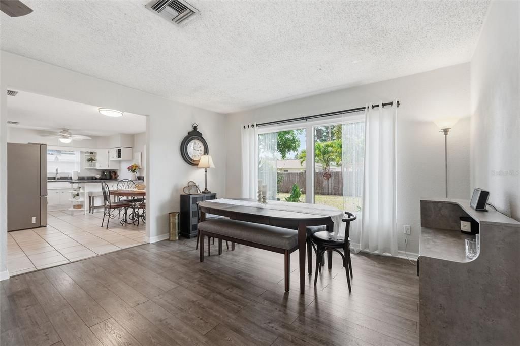 En Venta: $375,000 (2 camas, 1 baños, 1176 Pies cuadrados)