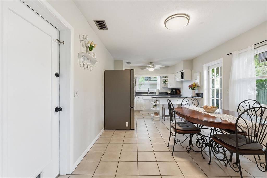 En Venta: $375,000 (2 camas, 1 baños, 1176 Pies cuadrados)