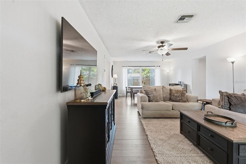 En Venta: $375,000 (2 camas, 1 baños, 1176 Pies cuadrados)