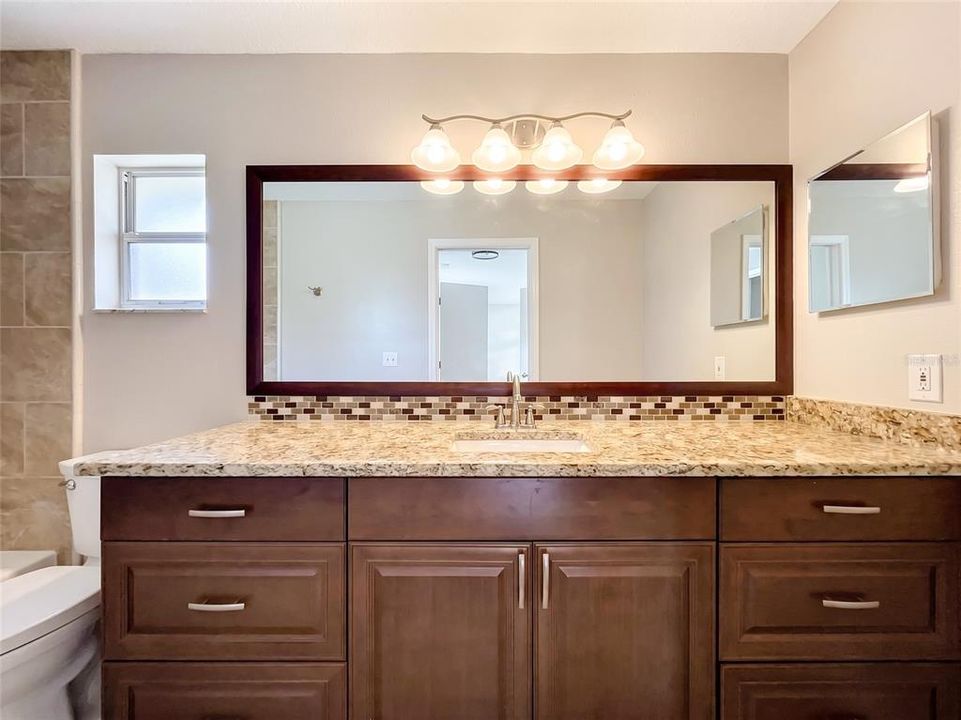 For Sale: $320,000 (3 beds, 2 baths, 1458 Square Feet)