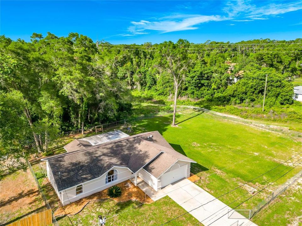 For Sale: $320,000 (3 beds, 2 baths, 1458 Square Feet)
