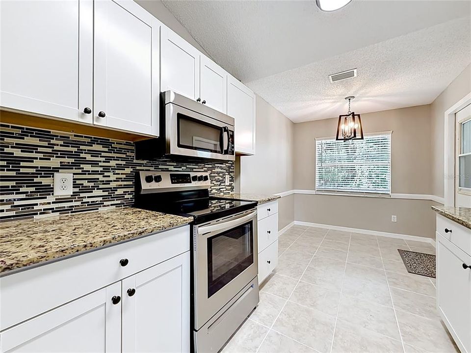 For Sale: $320,000 (3 beds, 2 baths, 1458 Square Feet)