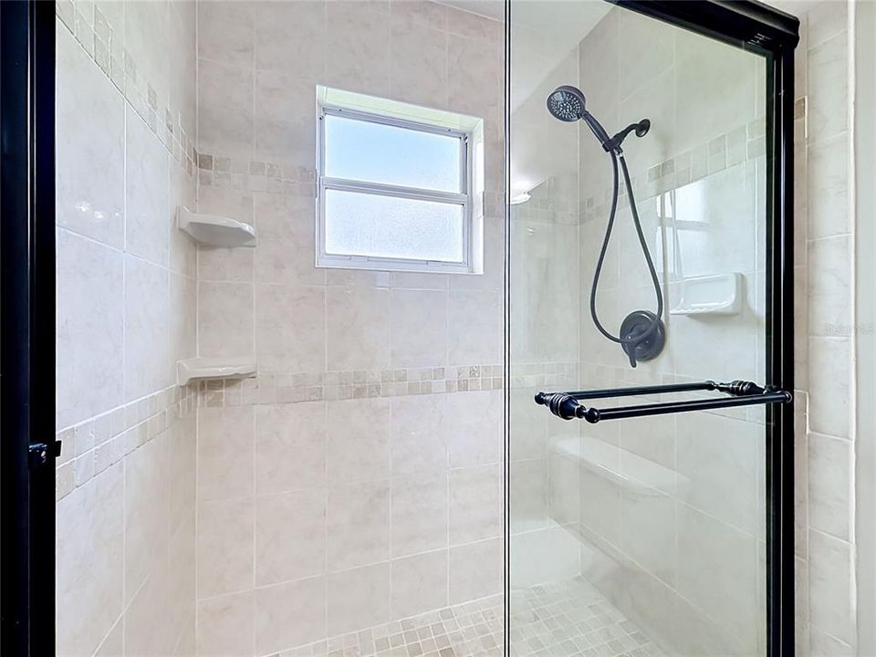 For Sale: $320,000 (3 beds, 2 baths, 1458 Square Feet)