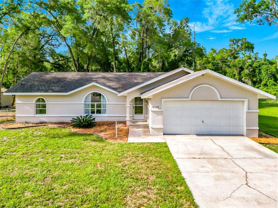 For Sale: $320,000 (3 beds, 2 baths, 1458 Square Feet)