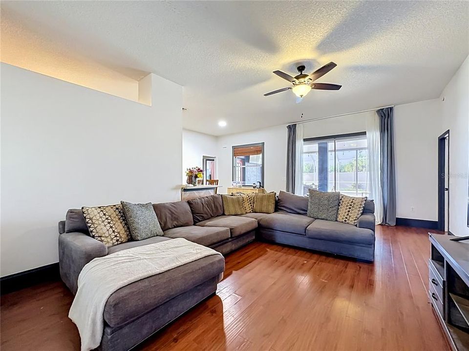 For Sale: $442,000 (4 beds, 2 baths, 2045 Square Feet)