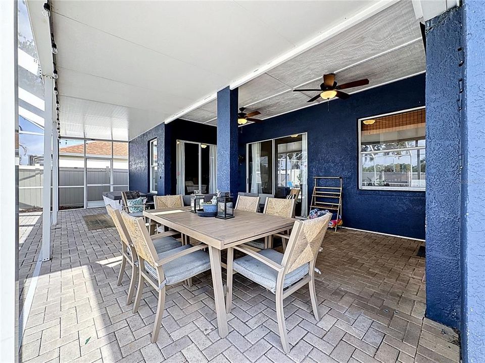 For Sale: $442,000 (4 beds, 2 baths, 2045 Square Feet)